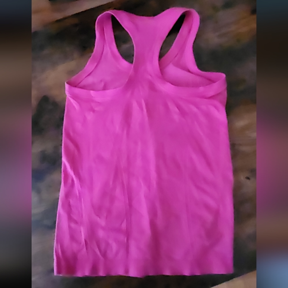 Like new Athleta momentum seamless tank